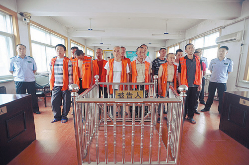 遼寧集中宣判“醉駕入刑”案 數(shù)十醉司機獲刑(圖)