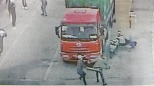 沈陽：18個男子沖進(jìn)南塔貨站毆打工人（圖）