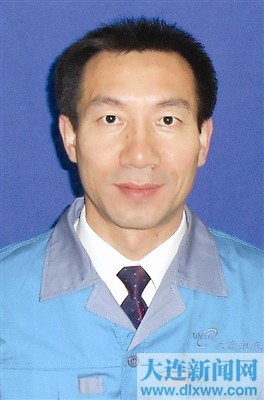 大連市人民政府關(guān)于表彰第五屆大連市有杰出貢獻(xiàn)高技能人才和技術(shù)能手的決定