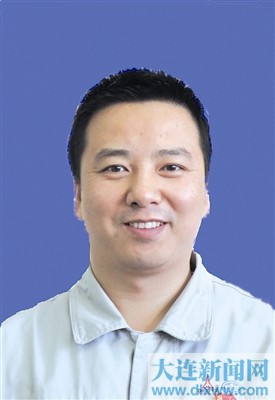 大連市人民政府關(guān)于表彰第五屆大連市有杰出貢獻(xiàn)高技能人才和技術(shù)能手的決定