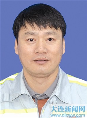 大連市人民政府關(guān)于表彰第五屆大連市有杰出貢獻(xiàn)高技能人才和技術(shù)能手的決定