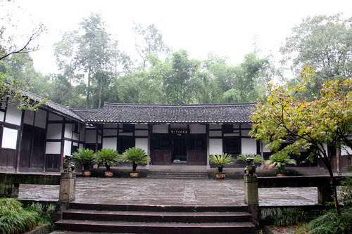 中國重點(diǎn)旅游網(wǎng)絡(luò)媒體代表采風(fēng)廣安