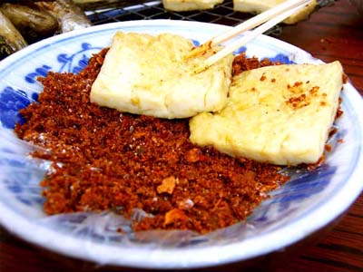 貴陽街邊小吃烤小臭豆腐