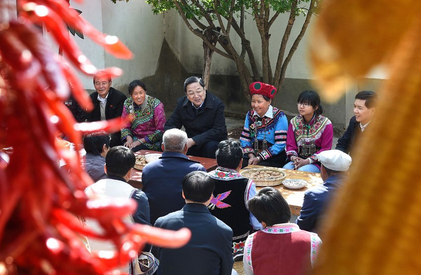組圖：習近平等到第二批黨的群眾路線教育實踐活動聯系點調研指導工作
