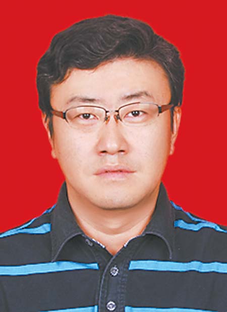 中共烏魯木齊市委員會領(lǐng)導干部任職公示