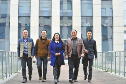 四川25名從優(yōu)秀工人農(nóng)民中招錄的公務(wù)員日前上崗