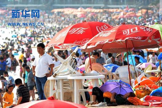 青島：海水浴場(chǎng)整改 確保游客利益