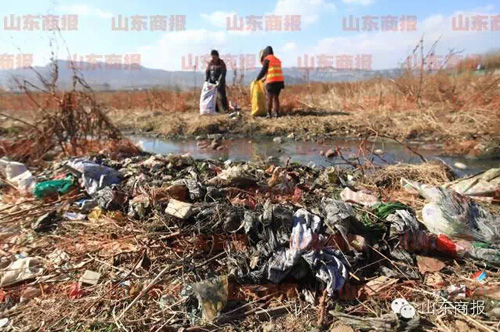 濟(jì)南臥虎山水庫成垃圾場 上游農(nóng)家樂污水流進(jìn)水庫