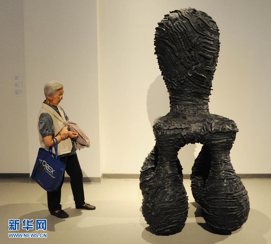 英國特納獎獲獎雕塑家托尼·克拉格上海個(gè)展開幕