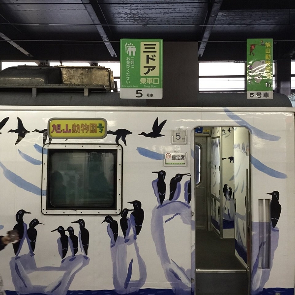 滬迪士尼地鐵列車(chē)不萌 回應(yīng)：是11號(hào)線一部分|圖