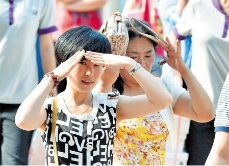 上海4月氣溫30℃歷史罕見 上次出現(xiàn)為69年前