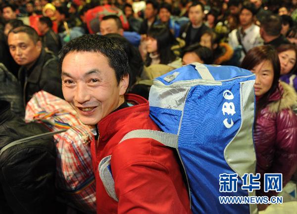 “三大難題”考驗(yàn)春運(yùn) 近29億人次能不能“走得動”