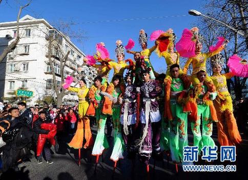 中國人在傳統(tǒng)民俗中尋找年的快樂