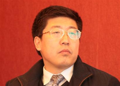 北師大教授“警告”學生：40歲沒4000萬不要來見我