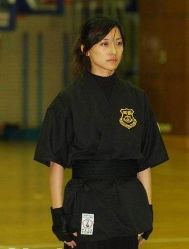 內(nèi)地女保鏢職業(yè)揭秘:美麗俊俏 面對(duì)客戶克制情感
