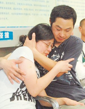 杭州女子接墜樓女童續(xù)：今日將被授見義勇為獎