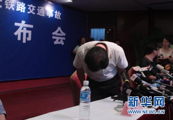 千方百計(jì)救治甬溫線事故傷者:1人1專家 1人1方案