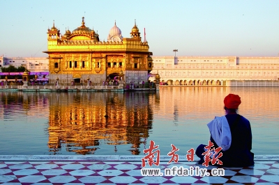 情侶為愛(ài)走天涯 4萬(wàn)元10個(gè)月窮游18個(gè)國(guó)家和地區(qū)