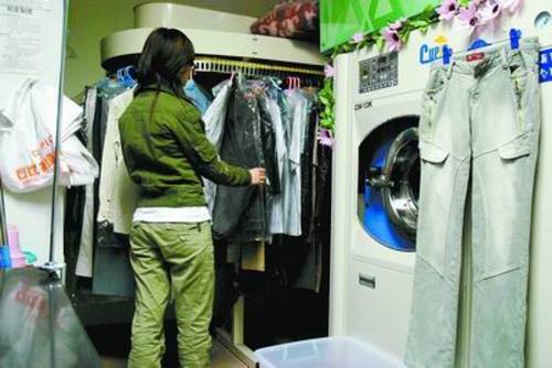 不看后悔！哪些衣服不能用洗衣機(jī)洗？