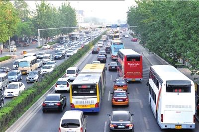 北京交通部門研究按家庭購車搖號(hào) 滿足市民剛需