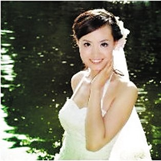 女教師車禍瞬間奮力推開學生自己被軋雙腿截肢