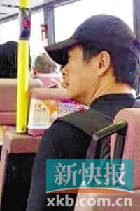 周潤(rùn)發(fā)9億身家出門搭巴士 上車時(shí)讓全車人驚訝(圖)