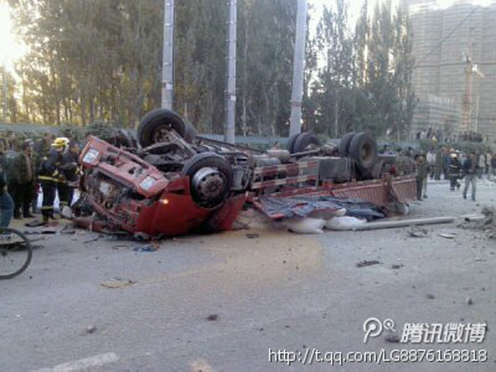 哈爾濱陽明灘大橋斷裂 4車墜橋3死5傷