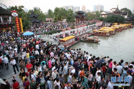 中秋國(guó)慶長(zhǎng)假期間全國(guó)119個(gè)景區(qū)接待游客超過(guò)3400萬(wàn)