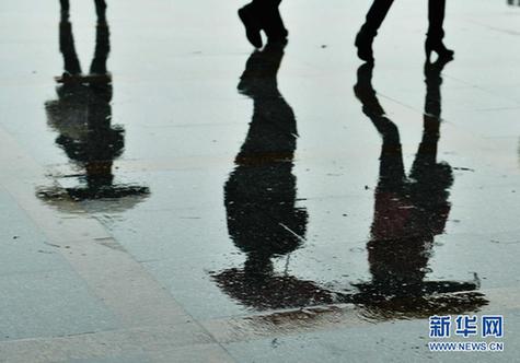 我國大部分地區(qū)迎大風降溫天氣