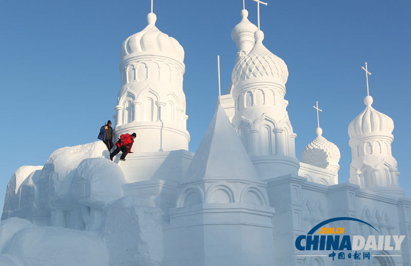 長(zhǎng)春國(guó)際瓦薩滑雪節(jié)即將開幕 大型雪雕現(xiàn)雛形