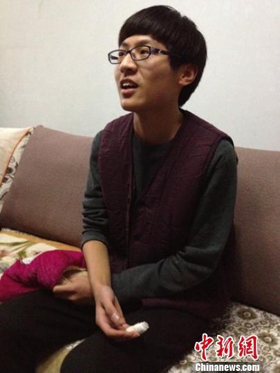 河北90后少年臥冰救人:“再遇這樣的事還會做”
