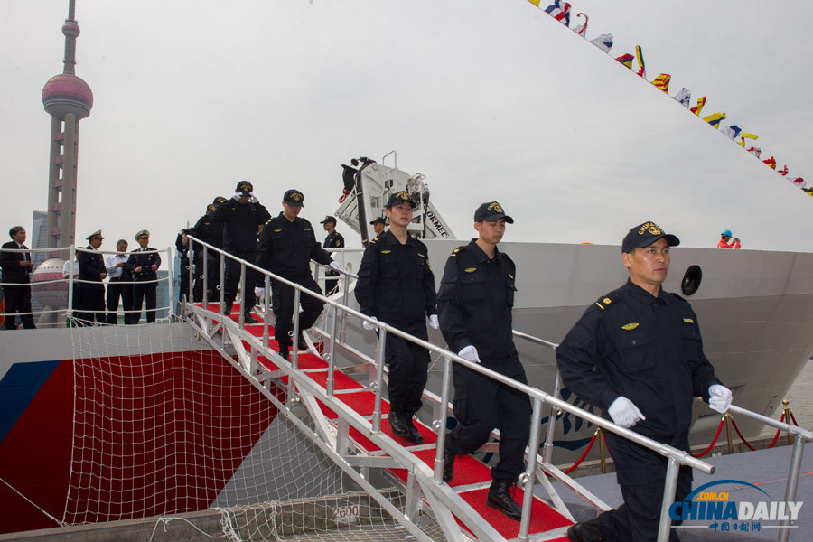 中國(guó)海事最大巡航救助一體船“海巡01”正式列編