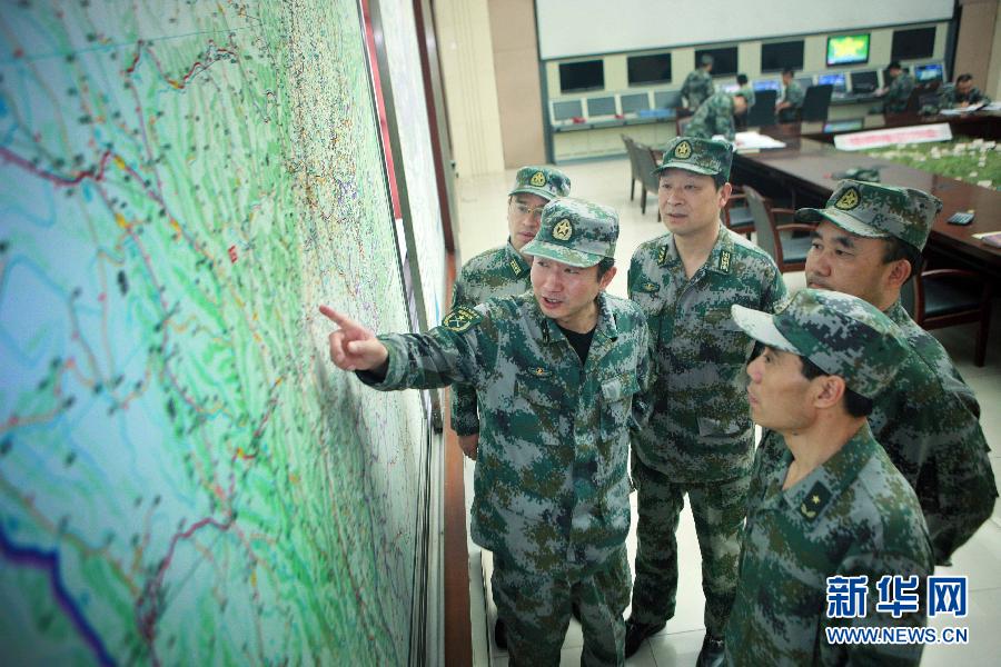 成都軍區(qū)第13集團(tuán)軍緊急馳援抗震救災(zāi)