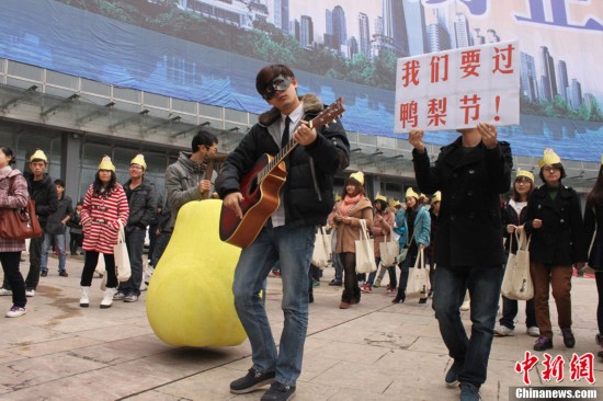 中國上班族壓力全球第一 白領自嘲“壓力山大”