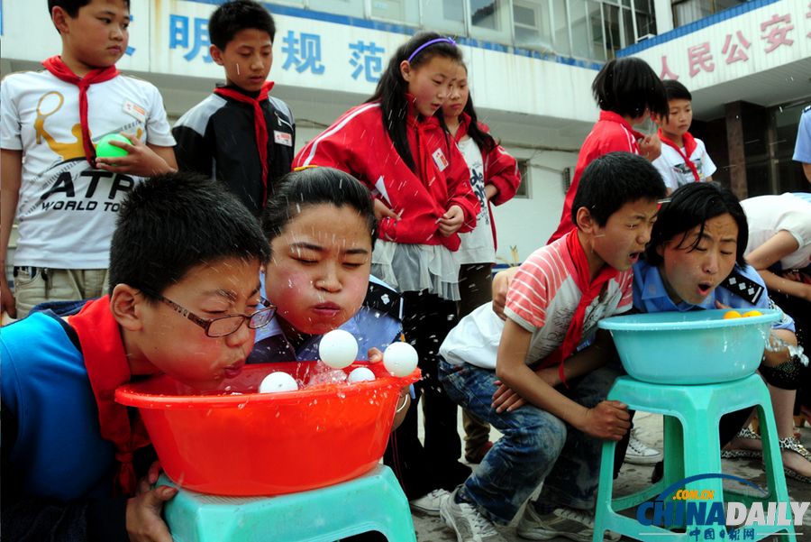 多彩童年：中國日?qǐng)?bào)聚焦“六一”兒童節(jié)
