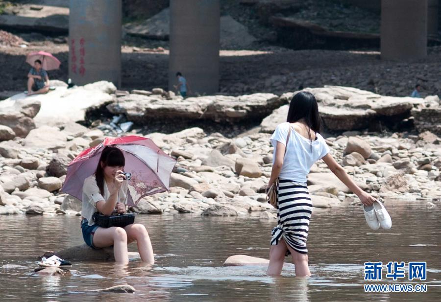 熱！熱！熱！多地發(fā)布高溫預(yù)警 最高溫度40℃