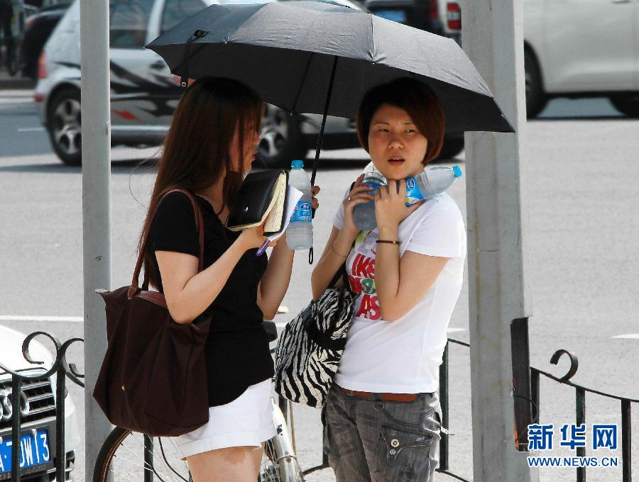 熱！熱！熱！多地發(fā)布高溫預警 最高溫度40℃