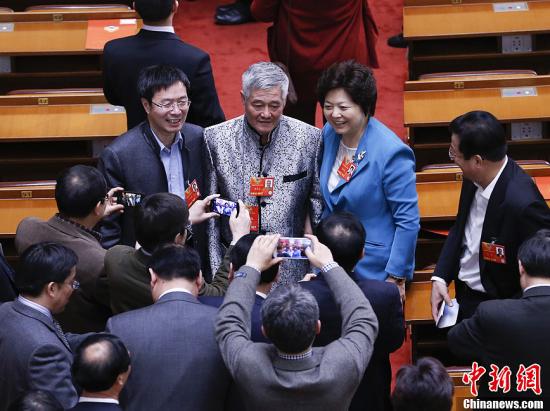 央視春晚今日公布導(dǎo)演名單 趙本山或出席發(fā)布會