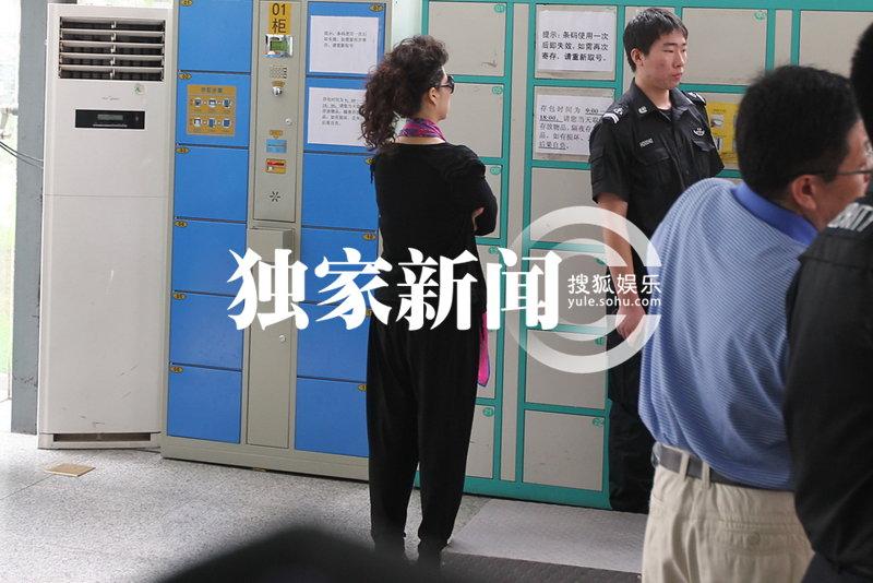 李某案舉行庭前會(huì)議夢鴿現(xiàn)身 被告本人將出席