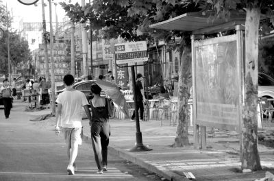 北京1名男子因停車爭執(zhí)當街摔死女童