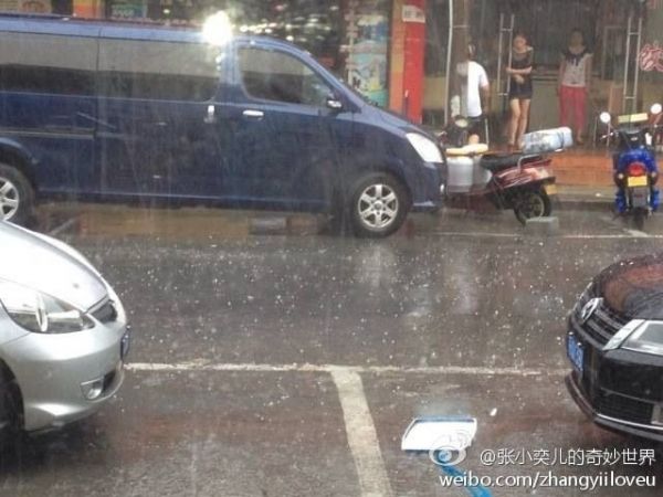 蘇州古城區(qū)下冰雹 此次降水與人工降雨無關(guān)/圖