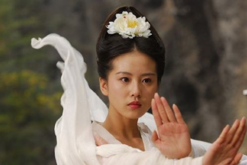 楊冪劉亦菲劉詩詩唐嫣新代女星身價排名（圖）