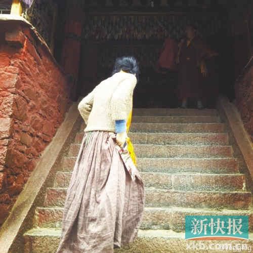 港媒稱(chēng)王菲鐵定出家：賣(mài)樓套現(xiàn)作女兒基金