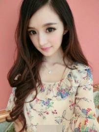 90后嫩?？崴茥顑?經(jīng)紀(jì)人稱(chēng)其“一刀未動(dòng)”(圖)
