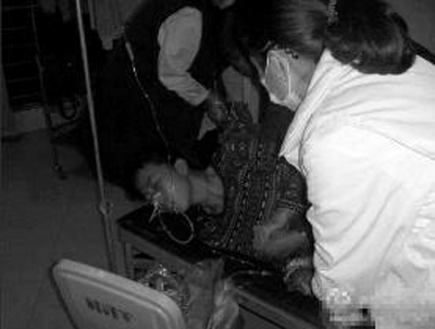 河南服毒女車(chē)主后悔得罪人:不少人都被撤職了