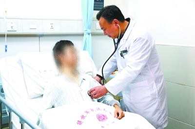 長(zhǎng)跑倒地心跳呼吸全無(wú) 20歲青年猝死兩小時(shí)生還