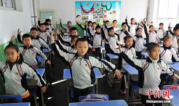 23個(gè)動(dòng)作能抗霾？石家莊一小學(xué)創(chuàng)編“防霧霾操”引熱議
