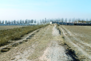 包頭一工地圈占趙長城遺址 文化局:進行調(diào)查了解