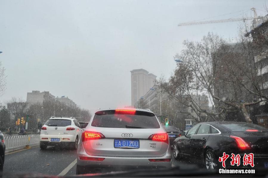 全國(guó)多地迎來(lái)2014年第一場(chǎng)降雪