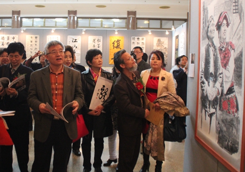 首屆中國(guó)民族書(shū)法美術(shù)藝術(shù)博覽會(huì)在京舉行